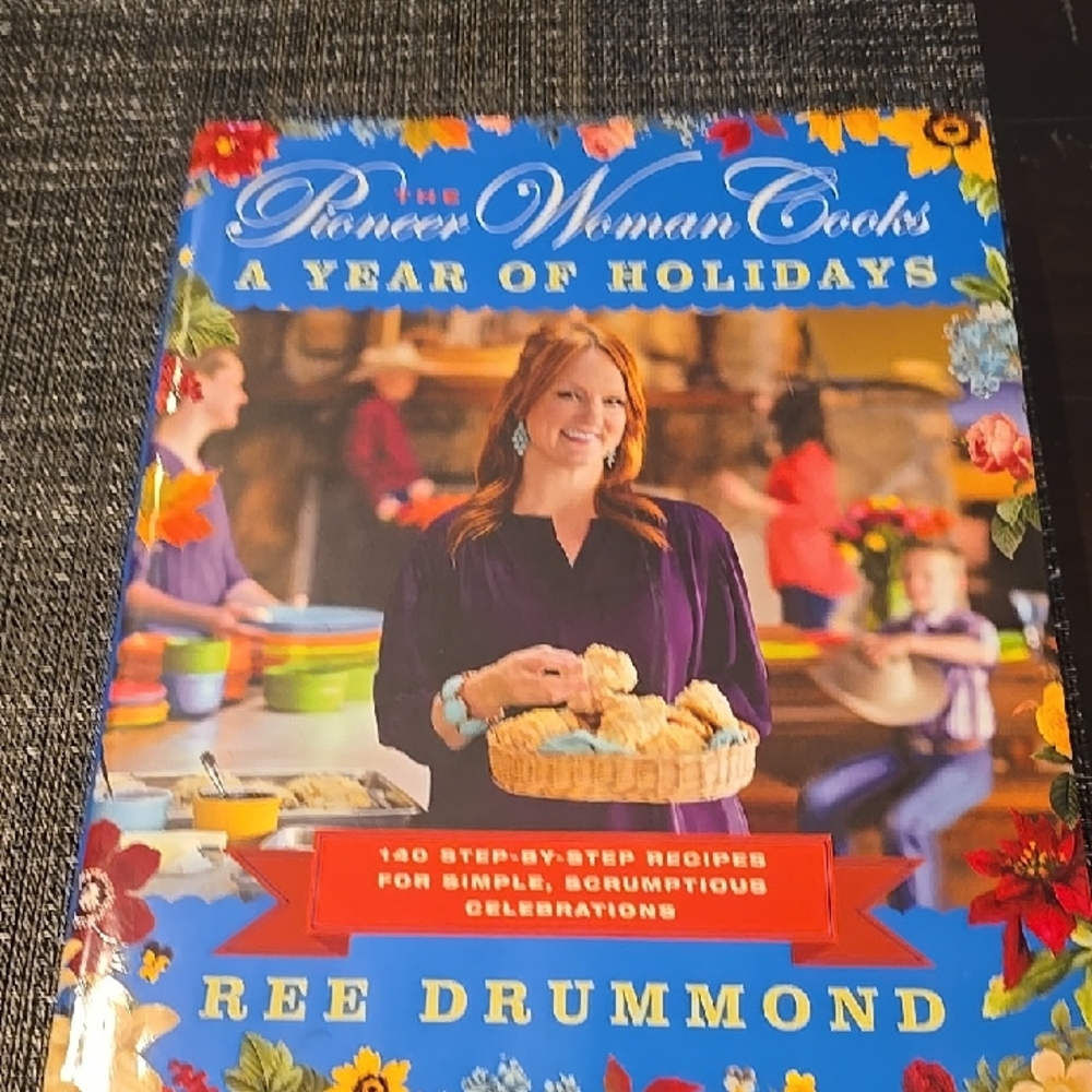 The Pioneer Woman Cooks: Festive Recipes in Blue